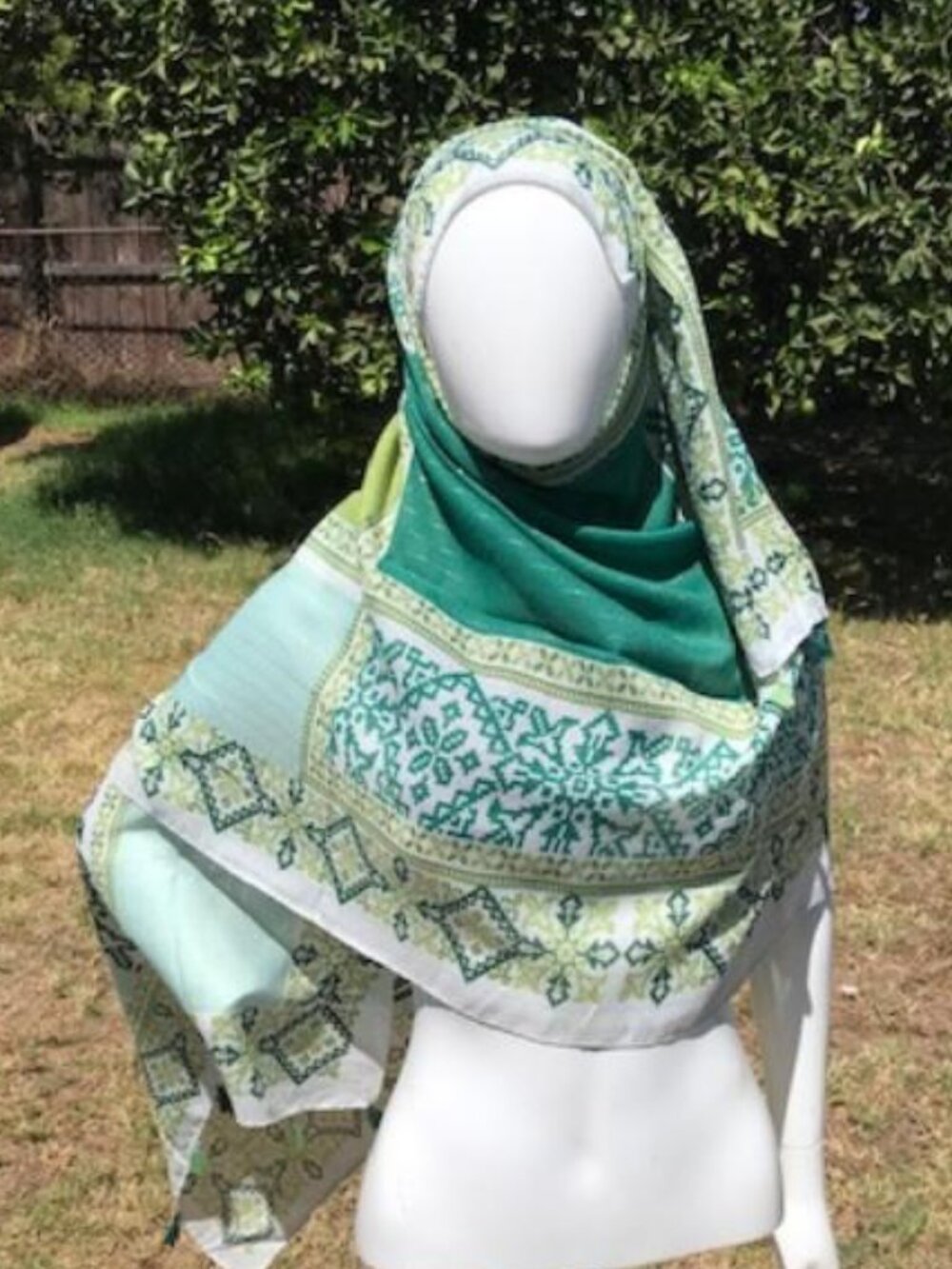 White and Green Tribal Print Fashion Scarf Beach Sarong Headscarf